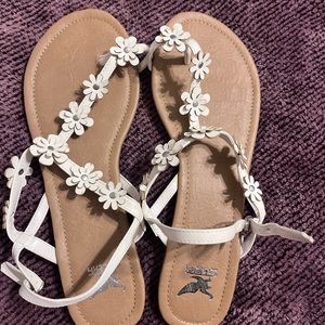White Flower Sandals
